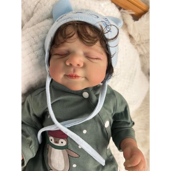 18 Inch Reborn Baby Doll Sleeping Realistic Newborn Soft Body Toy for Kids - Picture 6 of 9